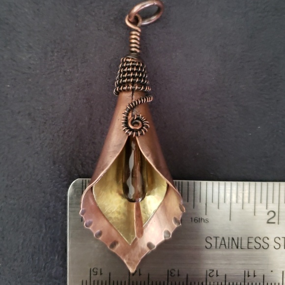Copper and Brass Handcrafted Calla Lily pendant. - Picture 4 of 4